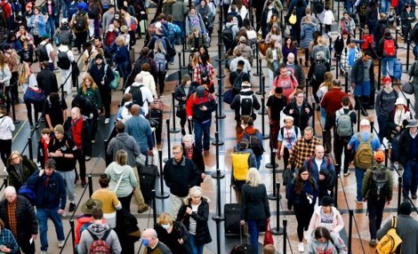 congested airport_3.jpeg